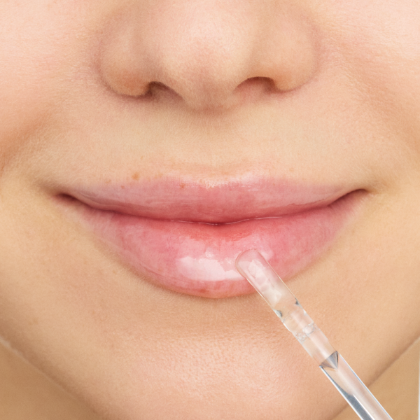 what the fake! GLASS SHINE PLUMPING LIP FILLER - Image 5